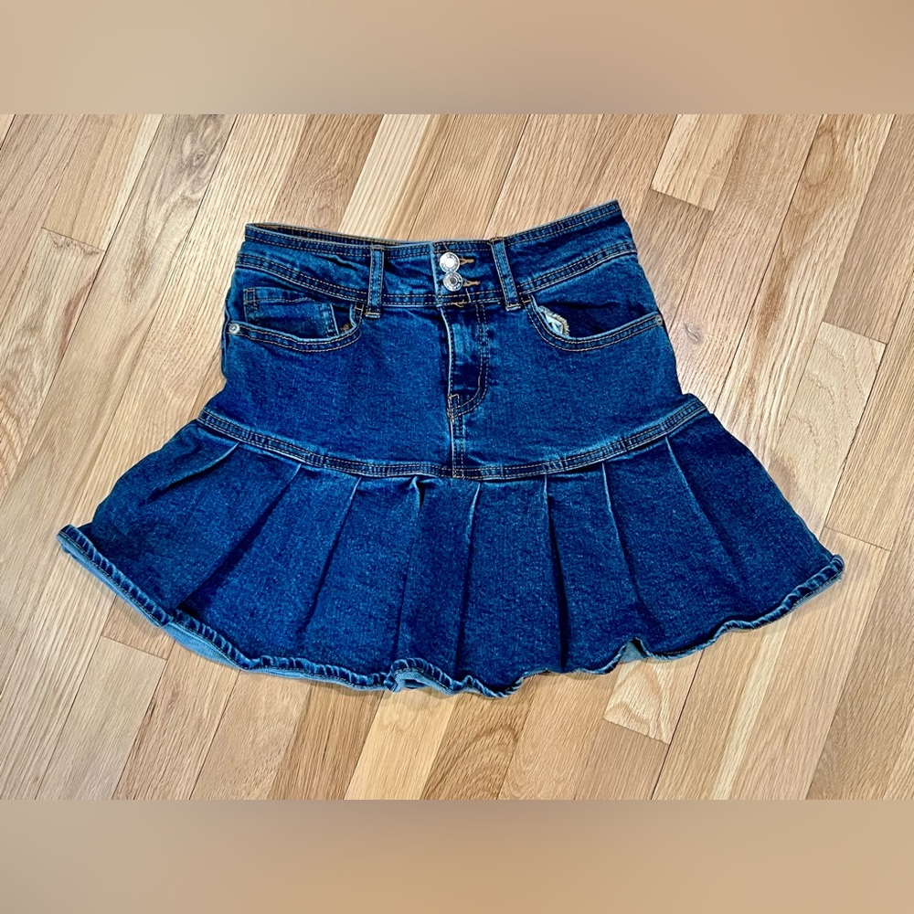 Girls Denim Pleated Skirt, size 2
